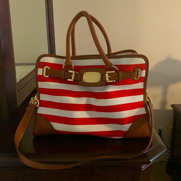 Michael Kors red and white tote.  Used just a handful of times.  Like new. - Picture 1 of 6